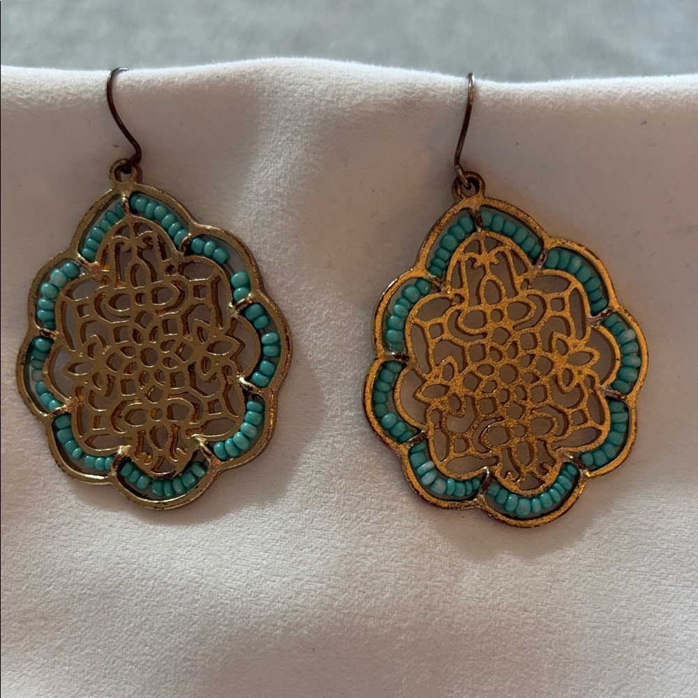 Elegant Gold and Turquoise Earrings MAKE ME AN OFFER!
